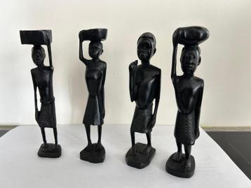 4 congolese houten beeldjes