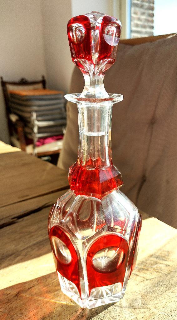 Val Saint Lambert  carafe PONIAT couleur Aurore, Antiquités & Art, Antiquités | Verre & Cristal, Enlèvement ou Envoi