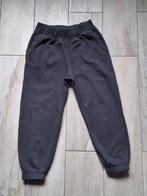 ★ M110/116 - Sportbroek, Enfants & Bébés, Vêtements enfant | Taille 110, Utilisé, Garçon, Enlèvement ou Envoi, Pantalon