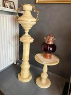 Alabaster lamp en tafel., Ophalen, Gebruikt