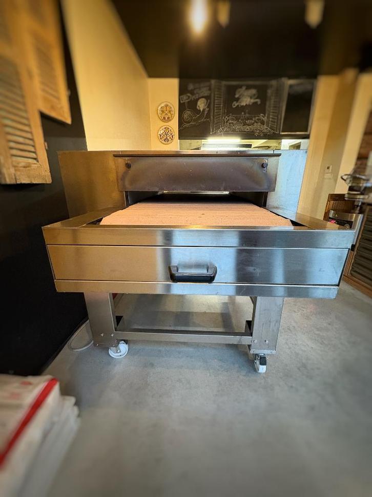 Italforni TSB tunnel steenband conveyor pizzaoven – 2019, Articles professionnels, Horeca | Équipement de cuisine, Fours, Fours à micro-ondes et Fours à vapeur