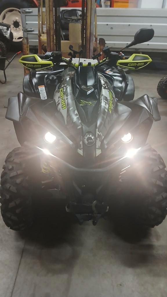 Quad peut être un renégat 1000 xxx, Motos, Quads & Trikes, Enlèvement