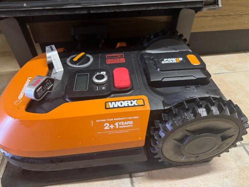 LANDROID L800 WR148E robotgrasmaaier met accessoires, Tuin en Terras, Robotmaaiers, Gebruikt, 20 tot 25 cm, Met regensensor, Bestuurbaar via app