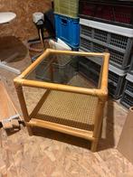 Bijzet tafel riet met glas, Huis en Inrichting, Ophalen, Zo goed als nieuw, Vierkant, Glas