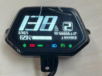 VMoto Super Sosco CUX display beschikbaar voor biedingen