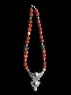 Sautoir ethnique pièce unique de 40 cm de long, Handtassen en Accessoires, Antieke sieraden, Ophalen, Overige materialen, Ketting