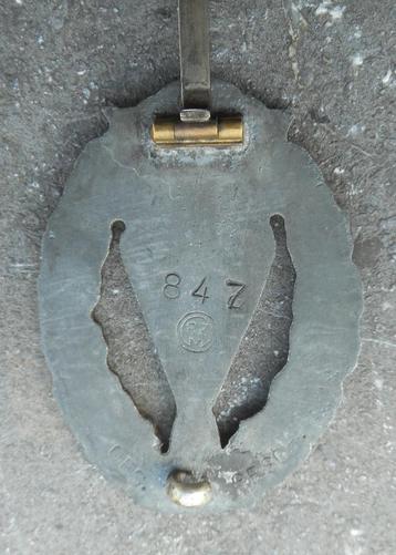 ALLEMAGNE - FORCE AERIENNE WW2 - INSIGNE A DETERMINER beschikbaar voor biedingen
