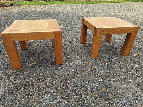 1 of 2 Massief eiken salontafels, Huis en Inrichting, Tafels | Sidetables, Gebruikt, 25 tot 50 cm, Minder dan 50 cm, Vierkant