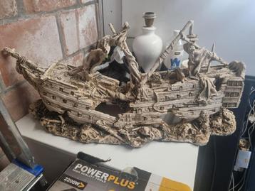Groot schip van 80 cm beschikbaar voor biedingen