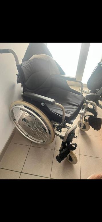 Rolstoel , vermeiren V300 DL , prima staat beschikbaar voor biedingen