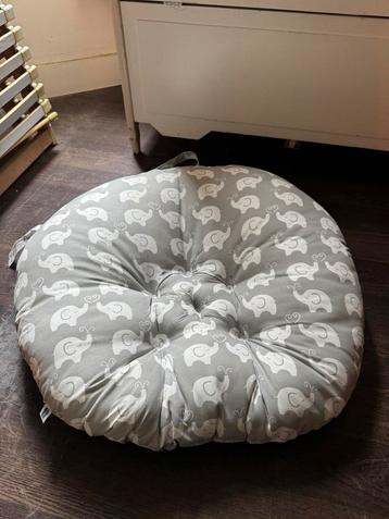 Relax/zitkussen boppy  beschikbaar voor biedingen