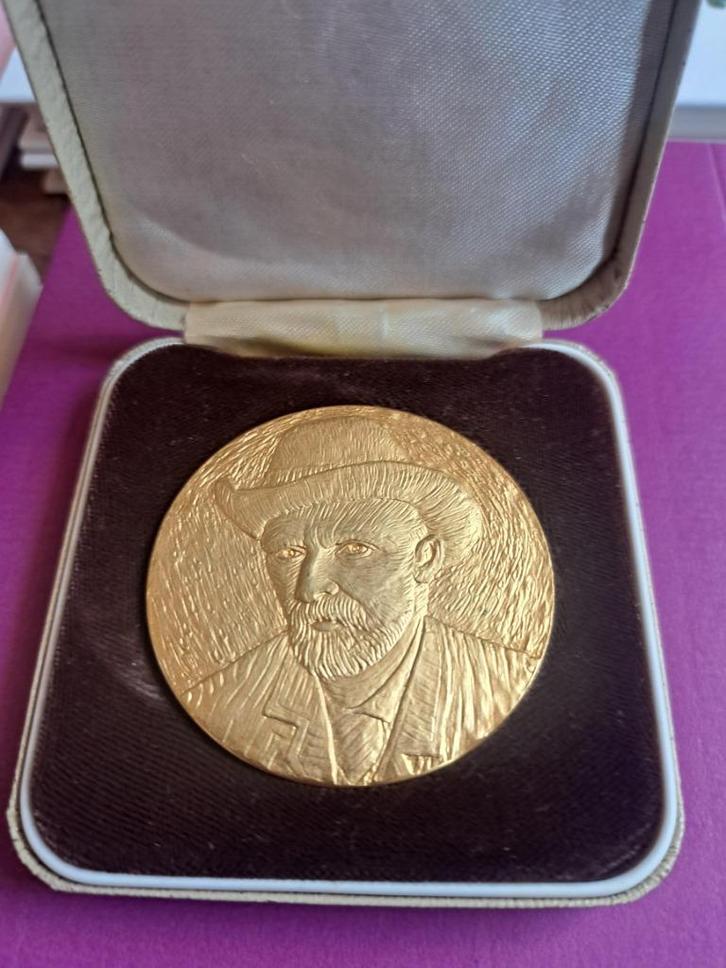 1973 medaille opening Van Gogh museum Amsterdam, Postzegels en Munten, Penningen en Medailles, Brons, Verzenden