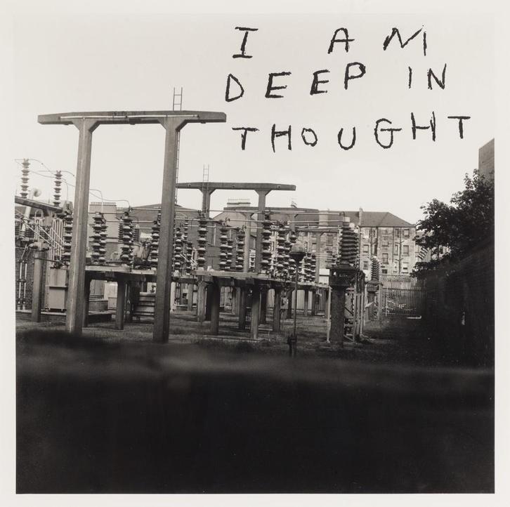 David Shrigley, 'I am deep in thought', sign foto, '03, + LP, Antiek en Kunst, Kunst | Tekeningen en Fotografie, Ophalen of Verzenden