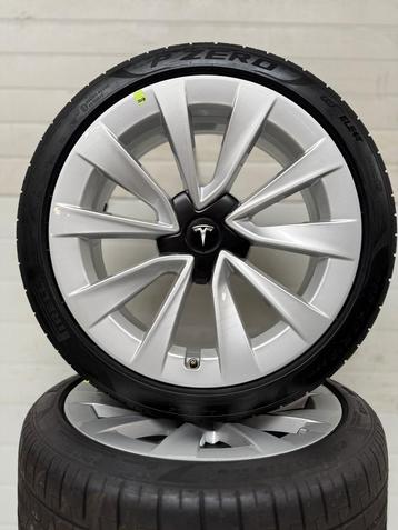 NIEUW 19’’ TESLA MODEL 3/Y VELGEN ZOMERBANDEN ORIGINEEL TPMS beschikbaar voor biedingen