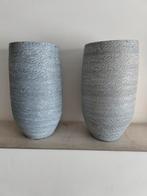 Twee vazen, Steen, Gebruikt, Overige kleuren, Ophalen of Verzenden