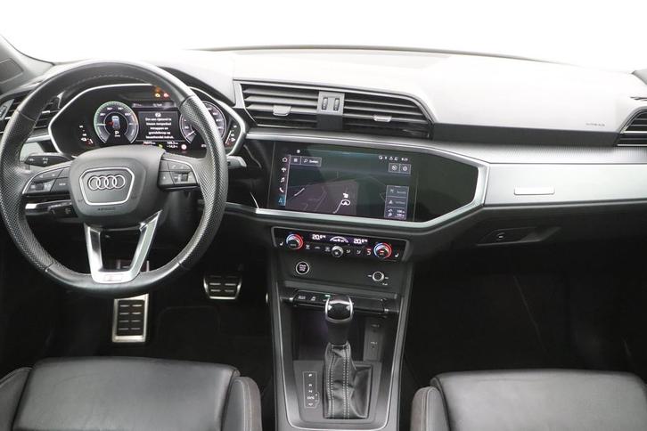 (2BVF486) AUDI Q3, Auto's, Audi, Bedrijf, Te koop, Q3, ABS, Achteruitrijcamera, Airbags, Airconditioning, Android Auto, Apple Carplay