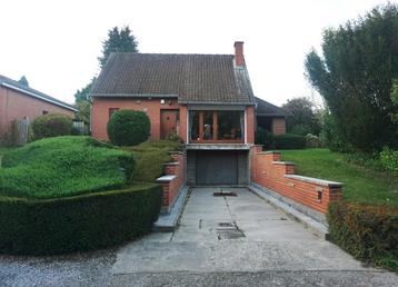 Villa à vendre à Charleroi Roux, 4 chambres disponible aux enchères