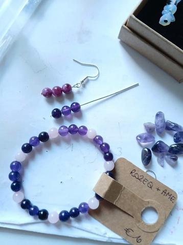 Nieuwe sieraden op maat beschikbaar voor biedingen