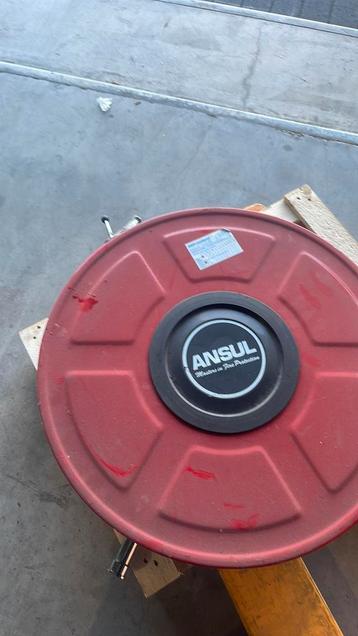 2 brandhaspels beschikbaar voor biedingen