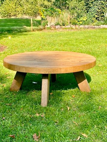 Grote Brutalist Salontafel met Arts and Crafts-invloed beschikbaar voor biedingen