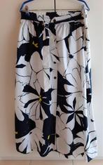 Te koop:"Nieuw!! Mooie lange, gebloemde rok van "Terre Bleue, Kleding | Dames, Rokken, Ophalen, Blauw, Maat 42/44 (L), Nieuw