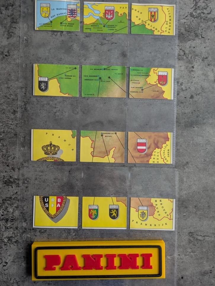 PANINI FOOTBALL 77  ANNO 1977 12X NRS 1 TEM 12, Hobby en Vrije tijd, Stickers en Plaatjes, Zo goed als nieuw, Verzenden