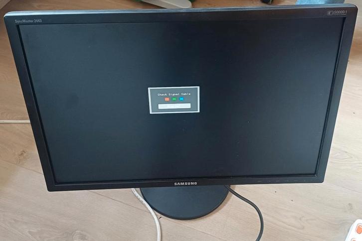 Samsung pc monitor, Computers en Software, Monitoren, Gebruikt, 60 Hz of minder, DVI, VGA, In hoogte verstelbaar, Draaibaar, Kantelbaar
