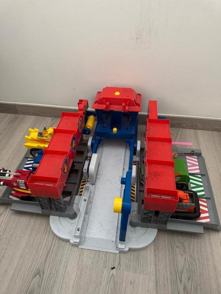 PAW Patrol Big Truck Pups HQ Highway Rescue - hoofdkwartier, Kinderen en Baby's, Speelgoed |Speelgoedvoertuigen, Zo goed als nieuw