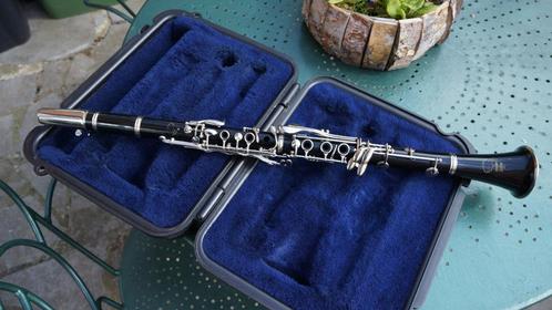 klarinet, Muziek en Instrumenten, Blaasinstrumenten | Klarinetten, Zo goed als nieuw, Bes-klarinet, Kunststof, Met koffer, Ophalen of Verzenden