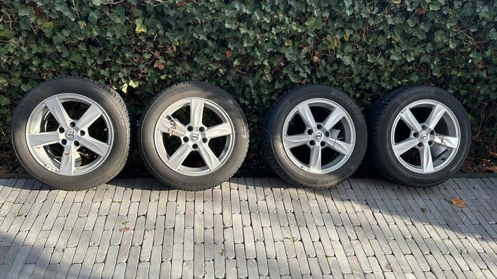 Pneus d'hiver avec jantes, Autos : Pièces & Accessoires, Pneus & Jantes, Pneus et Jantes, Pneus hiver, 16 pouces, 205 mm, Véhicule de tourisme