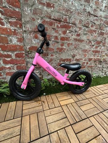 Loopfiets roze Max Kids beschikbaar voor biedingen