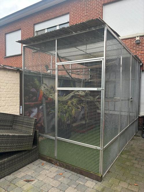 Volière papegaaien, Dieren en Toebehoren, Vogels | Hokken en Kooien, Zo goed als nieuw, Volière, Aluminium, Ophalen