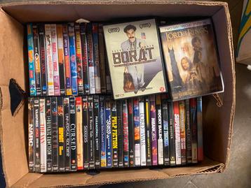 Doos met 74 originele DVD’s – diverse films beschikbaar voor biedingen