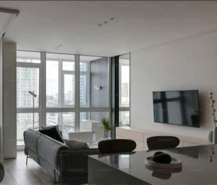 Recherche appartement rez chaussée ou maison Charleroi envir, Immo, Appartementen en Studio's te huur