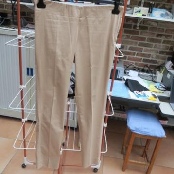 Broek beige elastiek taille Scapa mt 38 disponible aux enchères