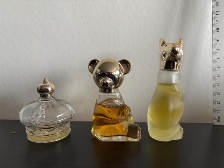 Vintage AVON Moonwind  & Sweet Honesty - 3 STUKS, Verzamelen, Parfumverzamelingen, Zo goed als nieuw, Parfumfles, Gevuld, Ophalen of Verzenden