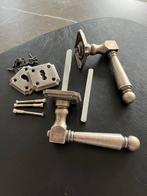 Zware deurklinken , volledig. 3 stuks beschikbaar., Ophalen