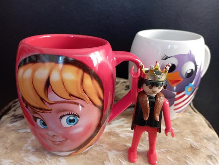 623) 2 tassen /mokken Efteling ( sprookjesboom en Jokie, Verzamelen, Efteling, Zo goed als nieuw, Gebruiksvoorwerp, Ophalen of Verzenden