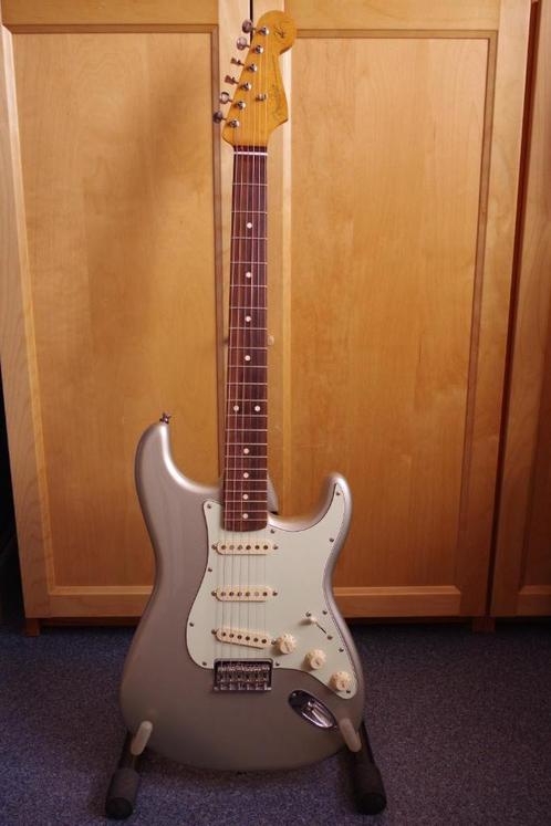 Fender signature strat Robert Cray, Muziek en Instrumenten, Snaarinstrumenten | Gitaren | Elektrisch, Zo goed als nieuw, Solid body
