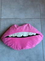 Roze sierkussen mond, Huis en Inrichting, Ophalen of Verzenden, Gebruikt, Roze, Overige vormen