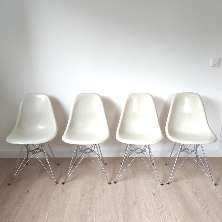 Set van 4 vintage Eames stoelen - Herman Miller, Huis en Inrichting, Stoelen, Gebruikt, Ophalen