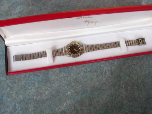 Zilverkleurig dameshorloge, Handtassen en Accessoires, Horloges | Dames, Gebruikt, Polshorloge, Overige merken, Overige materialen