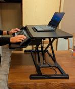 Tablette assis-debout pour ordinateur, Computers en Software, Laptoptafels, Ophalen of Verzenden, Zo goed als nieuw, In hoogte verstelbaar