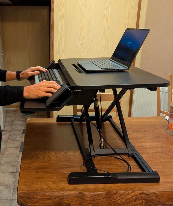 Tablette assis-debout pour ordinateur, Computers en Software, Laptoptafels, Zo goed als nieuw, In hoogte verstelbaar, Ophalen of Verzenden