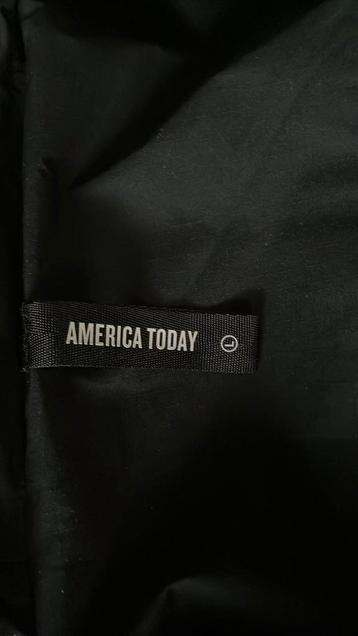 Jongens of herenwinterjas zwart mt large beschikbaar voor biedingen