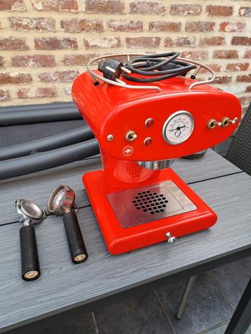 Koffiezetapparaat 120 euro/mickey toaster 25 euro, Electroménager, Enlèvement, Comme neuf
