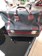 weekend tas/ reistas/ sporttas met apart vak voor schoenen, Ophalen of Verzenden, Zo goed als nieuw