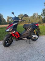 Aprilia SR50 R, Motos, 1 cylindre, Scooter, Particulier, Jusqu'à 11 kW