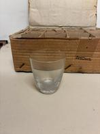 Kristallen glaasjes - Bayel, Enlèvement