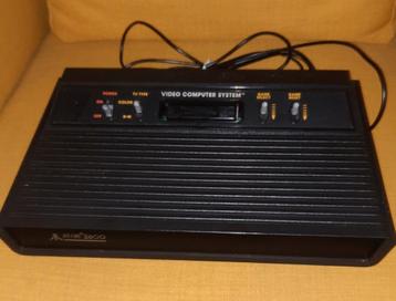 Atari 2600 défectueux disponible aux enchères